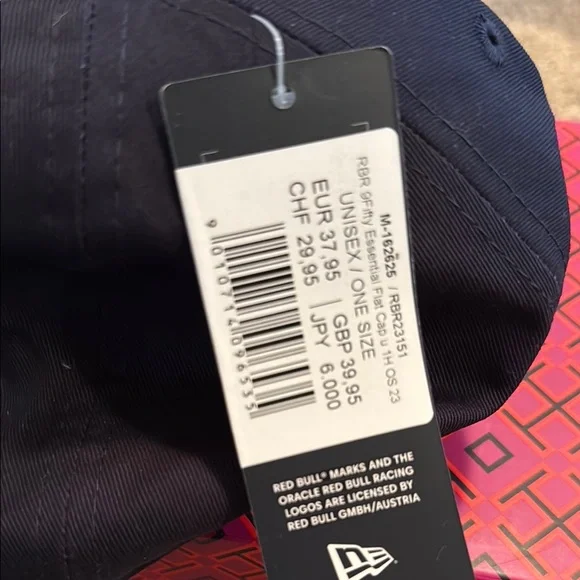 Red Bull Racing Snapback Hat - Picture 2 of 3